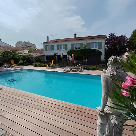 7 Avec Grande Piscine A 600 M De La Royan