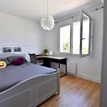 Vakantiehuis 7 Avec Grande Piscine A 600 M De La